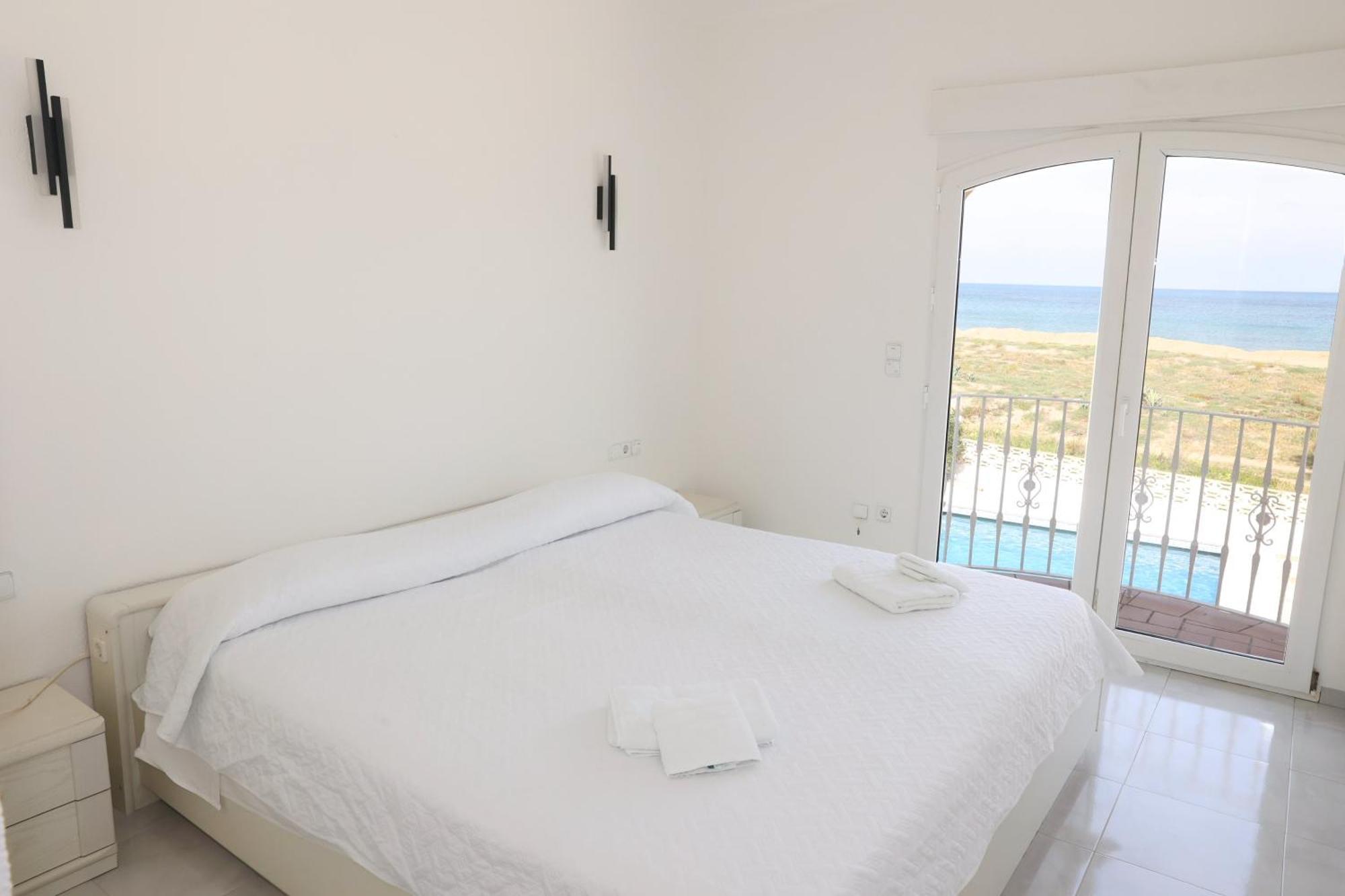 Chalet En La Playa Con Piscina Privada - Holavivienda Inmobiliaria Денія Екстер'єр фото